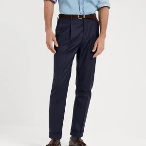 Leisure fit trousers